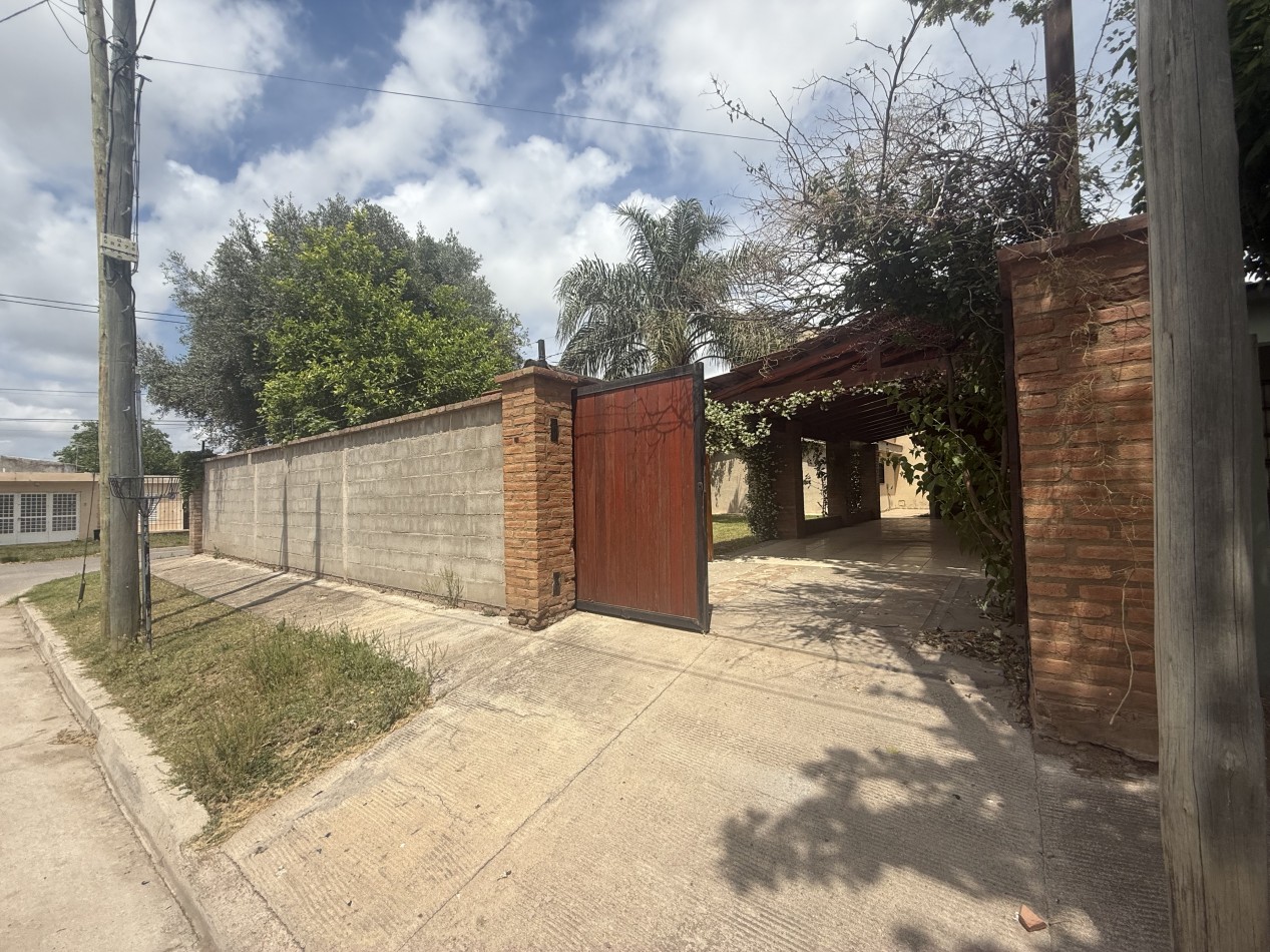 OPORTUNIDAD DE INVERSION ! CASA EN VENTA CON EXCELENTE POTENCIAL DE RENTA